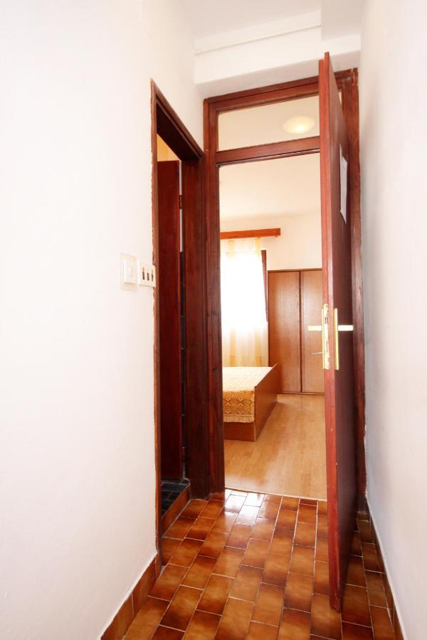 Apartments By The Sea Zavalatica, Korcula - 247 Екстериор снимка
