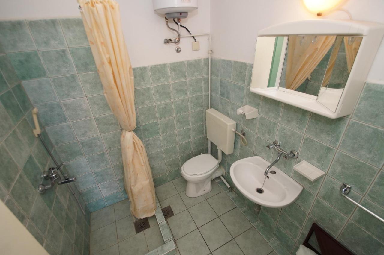 Apartments By The Sea Zavalatica, Korcula - 247 Екстериор снимка